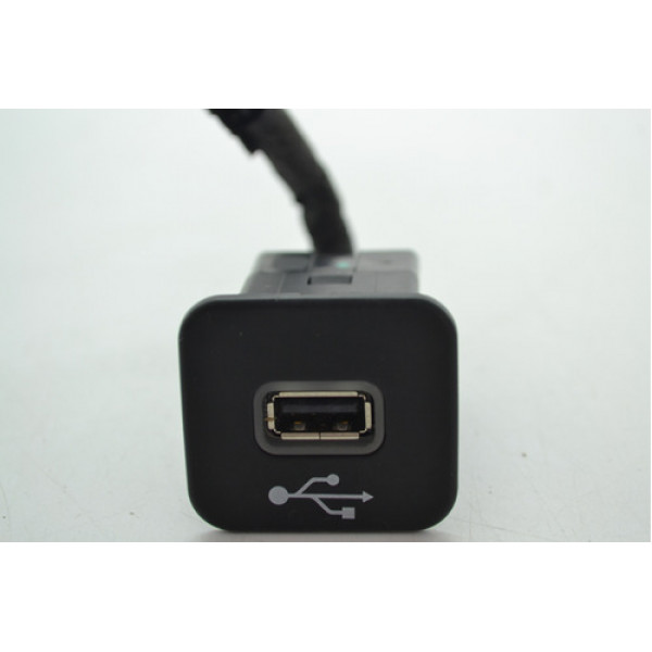 Entrada Conector Usb Console Jeep Compass 2020 Original