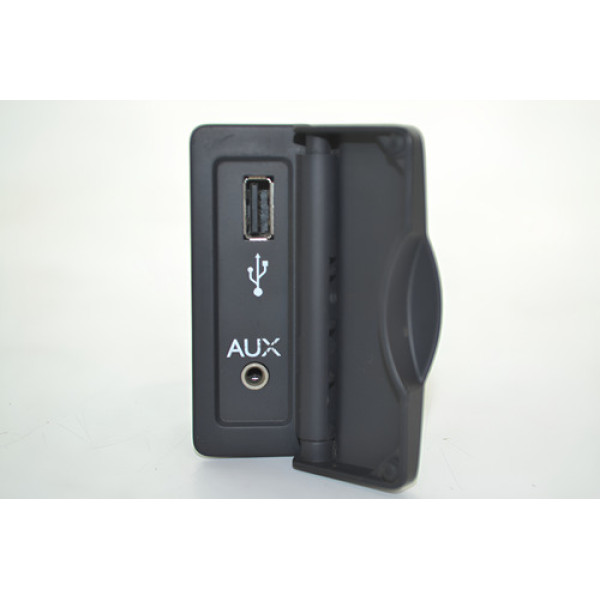 Entrada Usb Auxiliar Console Fluence 2013 Original Renault Preto