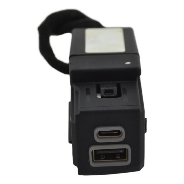 Entrada Conector Usb Tipo C Console Fiat Toro 2022 Original