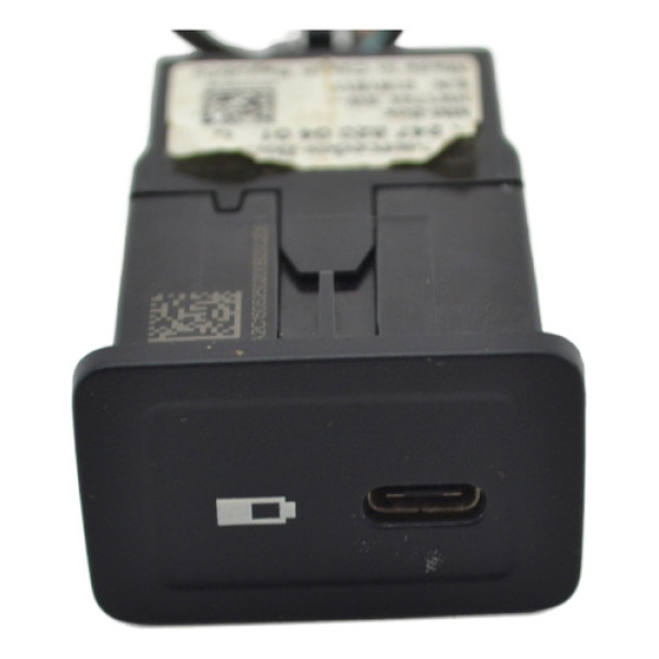 Entrada Conector Tipo C Console Sprinter 2021 Original - Preto