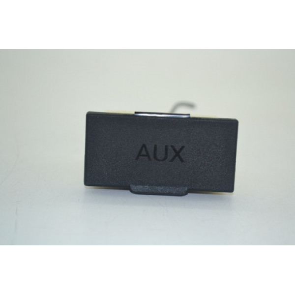 Conector Entrada Auxiliar Console Mitsubishi Asx Original