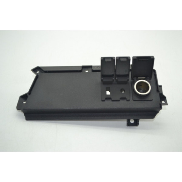 Moldura Tomada 12v Sem Auxiliar Usb City 2019 Original