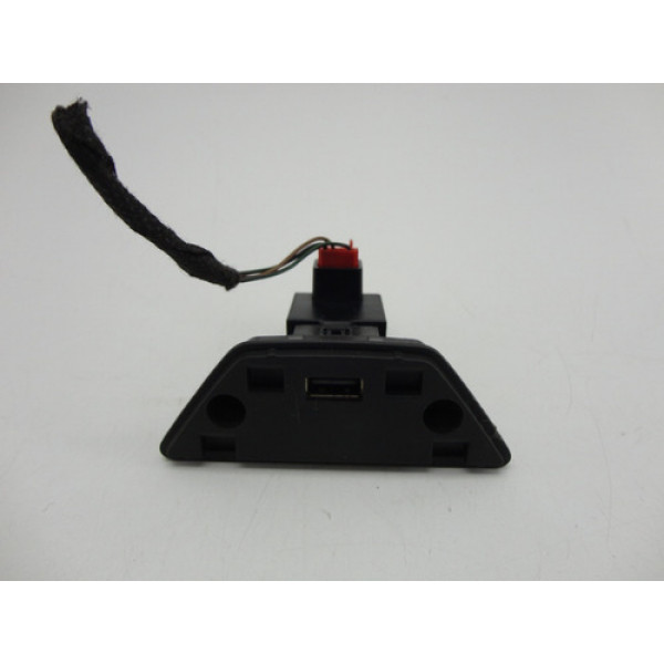 Entrada Usb Volkswagen Polo 2019 2020 Original