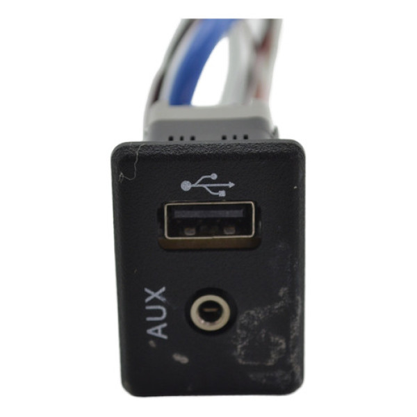 Entrada Conector Usb Auxiliar Nissan Sentra 2019 Original Preto