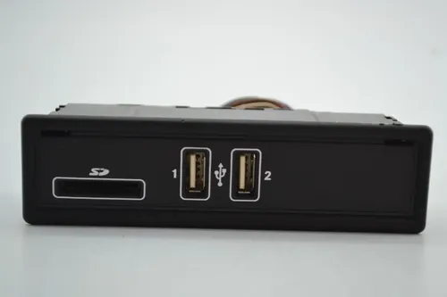 Entrada Dupla Usb Sd Mercedes Benz C 43 2017 Original