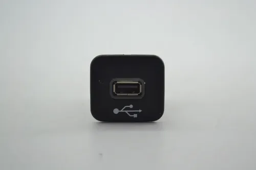 Entrada Tomada Usb Jeep Renegade 2015 2016 Original
