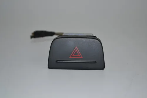 Botão Pisca Alerta Volkswagen Gol 2015 Original Preto