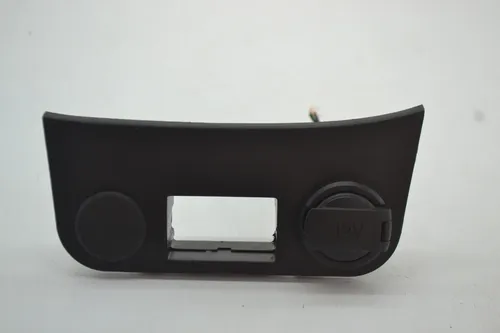 Moldura Com Tomada 12v Console Kia Picanto 2012 Original