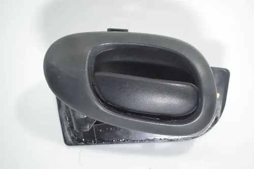 Maçaneta Dianteira Esquerda Peugeot 207 2011 2012 Original Preto Dianteira