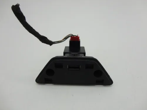Entrada Usb Volkswagen Polo 2019 2020 Original